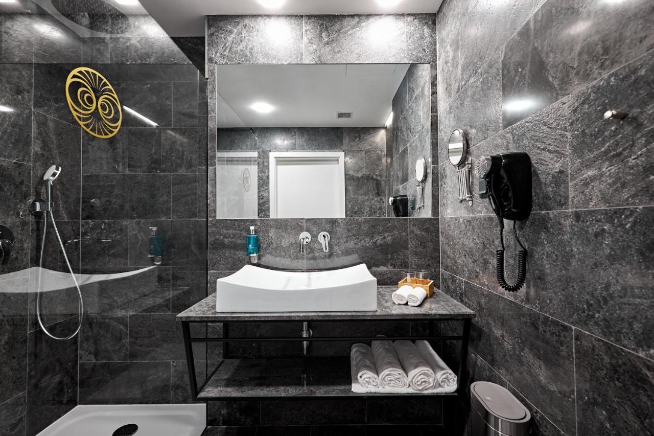 Miramare Magnetic Beach Hotel Kobuleti Ngoại thất bức ảnh