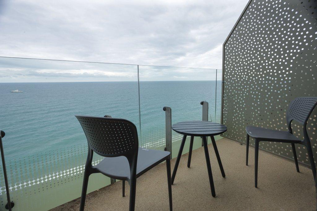 Miramare Magnetic Beach Hotel Kobuleti Ngoại thất bức ảnh